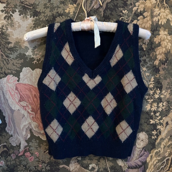 Brandy Melville V Neck Sweater - Picture 4 of 4